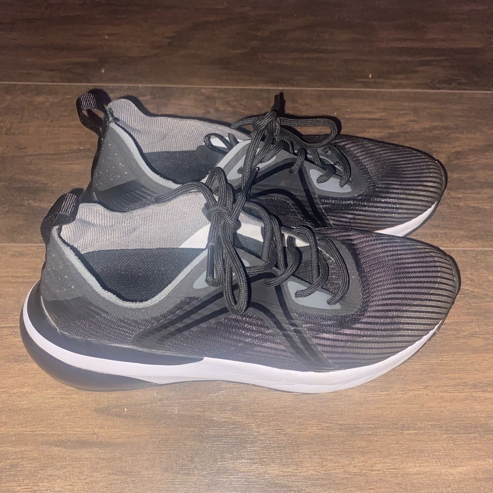 Fabletics Running Shoe! - Picture 2 of 3